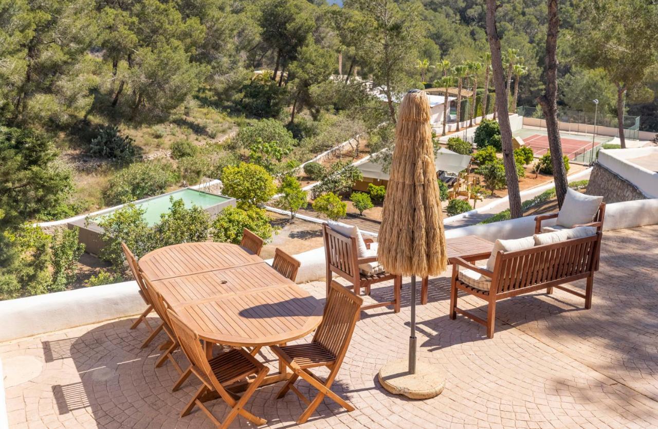 Oasis Villas Complex Cala Llonga  Exterior foto