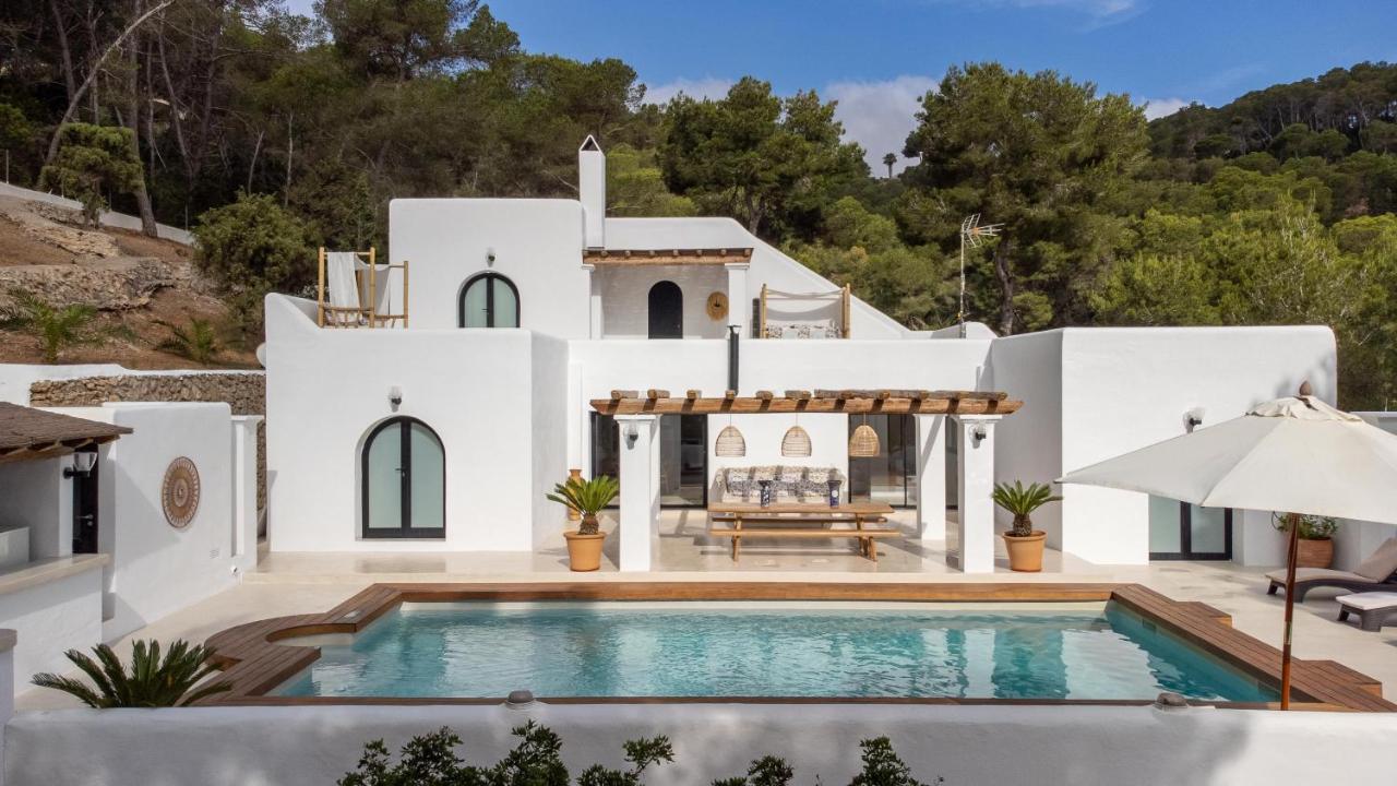 Oasis Villas Complex Cala Llonga  Exterior foto